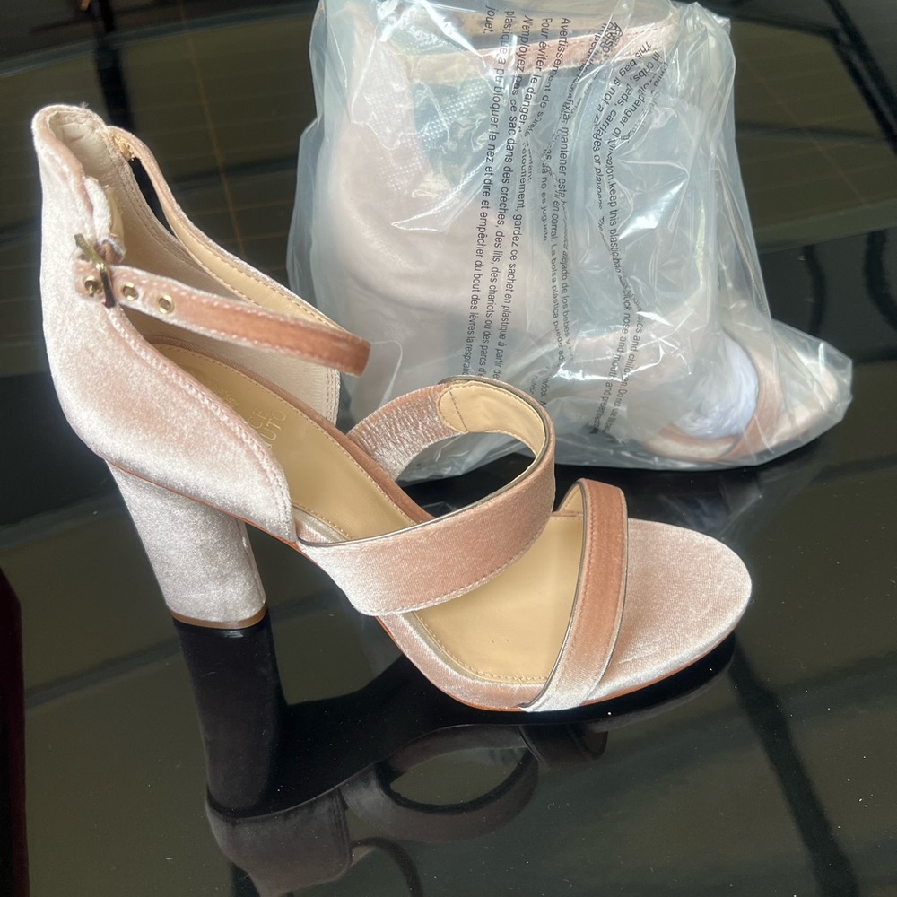 Vince Camuto Blush Velvet Heels - Picture 3 of 5